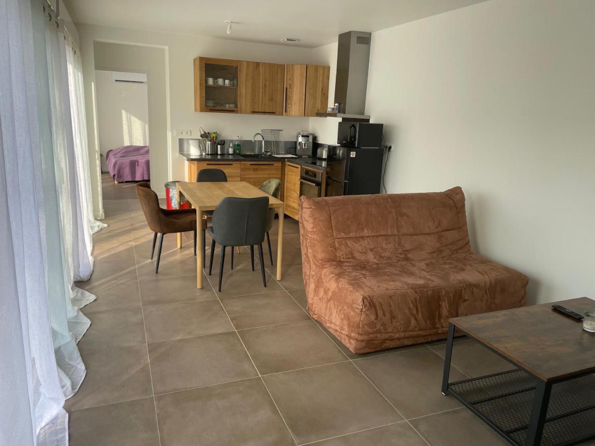 Maison La Capucine Sur Quai De Seine, Wifi, Machine A Laver, Parking Prive Gratuit Vernon  Luaran gambar
